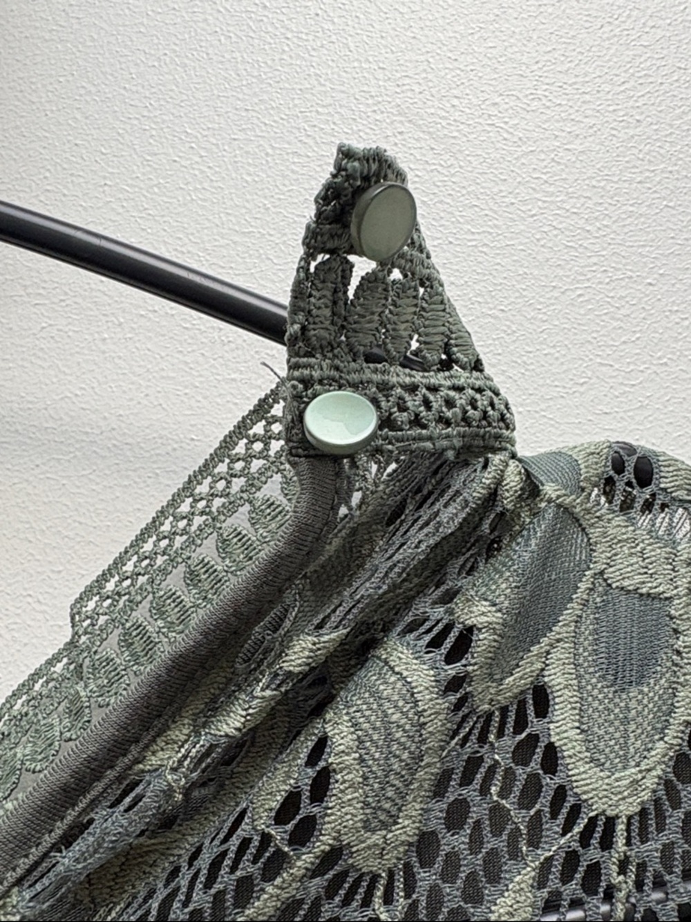 NWT Cable & Gauge Olive Green Lace Crochet Blouse Size Large - Picture 5 of 10
